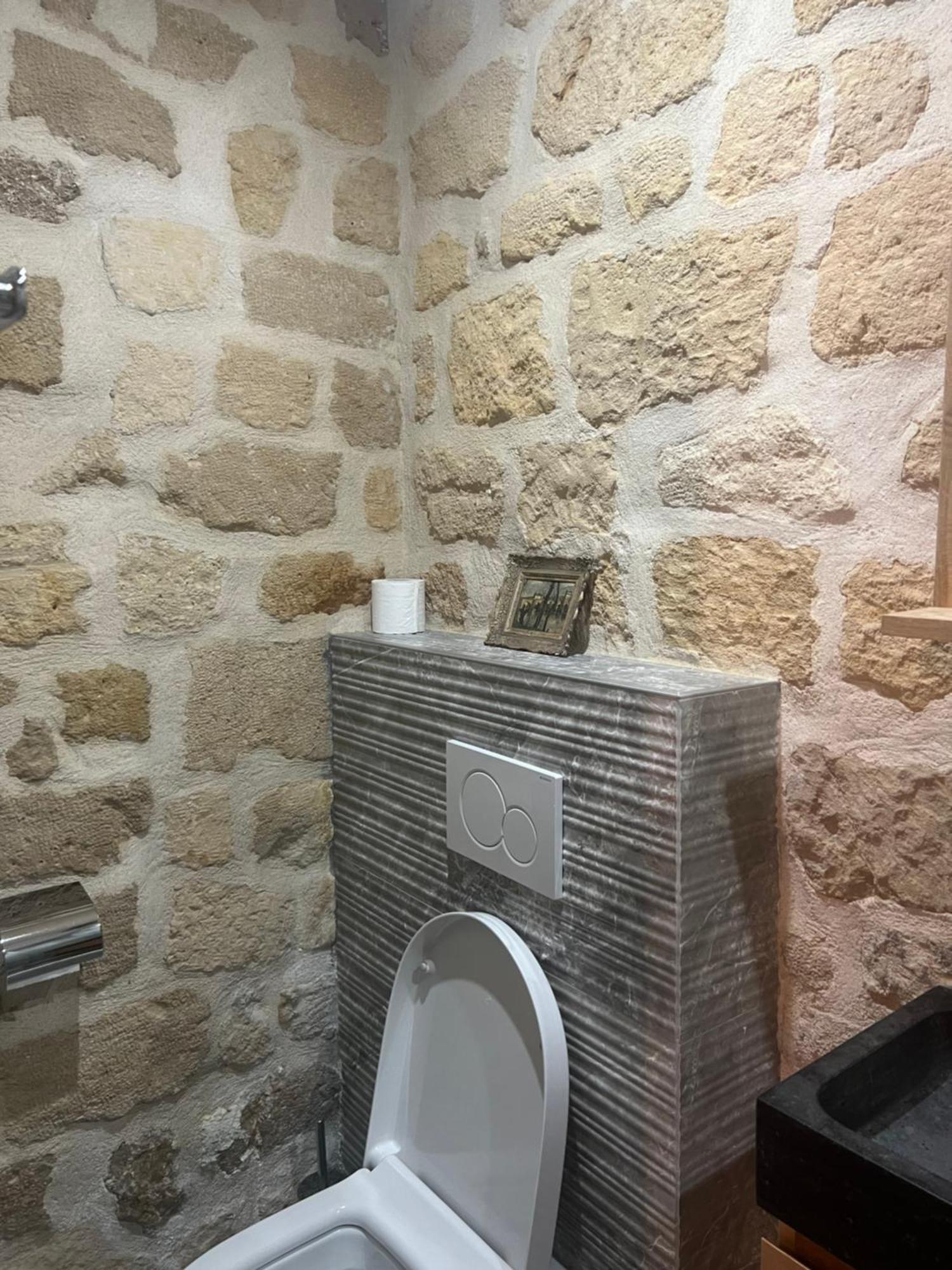 Hostal Fraternity-hotel París
