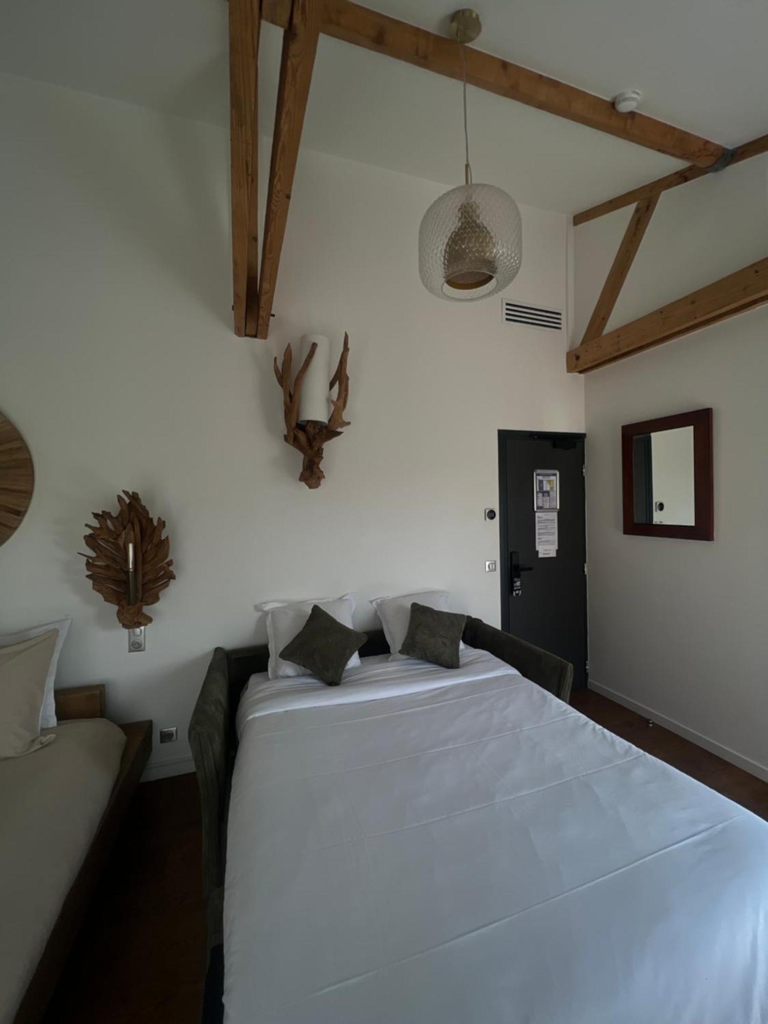 Fraternity-hotel Hostal *